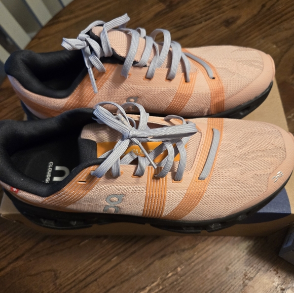 Sneakers - Picture 3 of 6